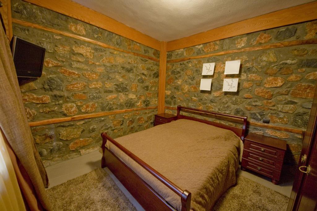 Onar Guesthouse Παλαιός Άγιος Αθανάσιος Εξωτερικό φωτογραφία