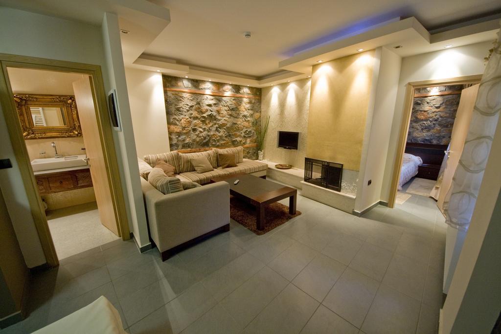 Onar Guesthouse Παλαιός Άγιος Αθανάσιος Εξωτερικό φωτογραφία