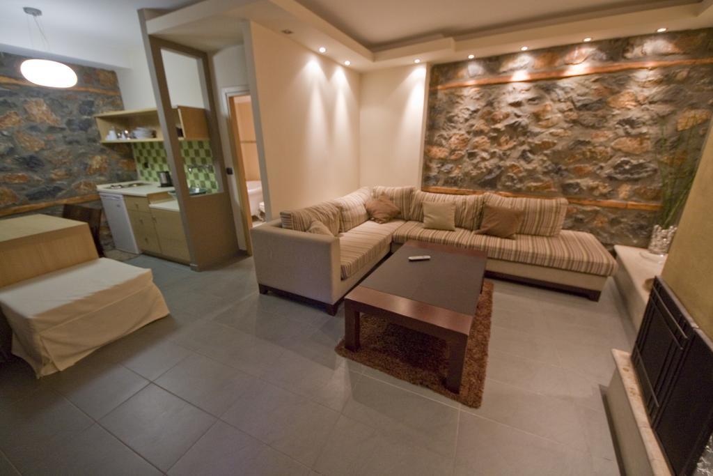 Onar Guesthouse Παλαιός Άγιος Αθανάσιος Εξωτερικό φωτογραφία
